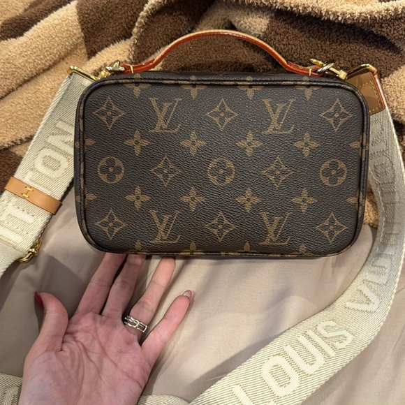 Louis Vuitton Utility Crossbody bag - Picture 4 of 8